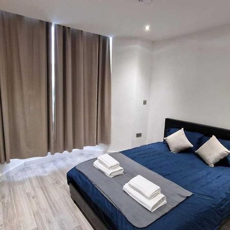 Skyview Strathnairn Apartment 1 Κάρντιφ Εξωτερικό φωτογραφία