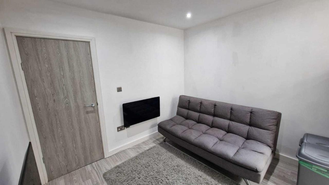 Skyview Strathnairn Apartment 1 Κάρντιφ Εξωτερικό φωτογραφία